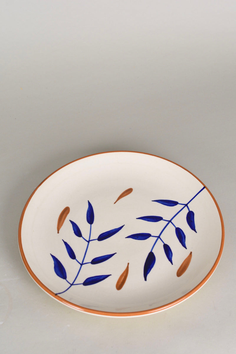 Dinner plates 11